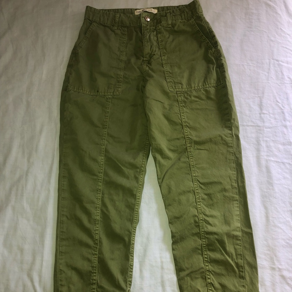 Zara Olive Green Capris Pants